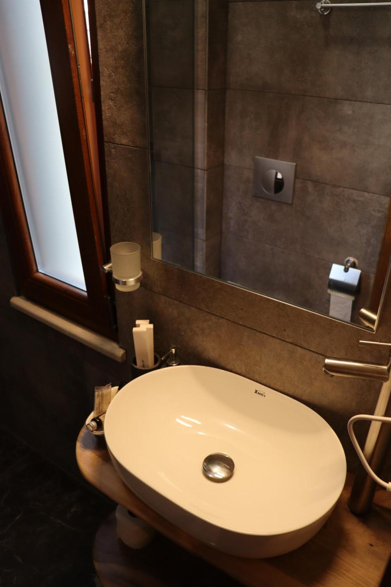 Velar Hotel Boutique Korce Quarto foto